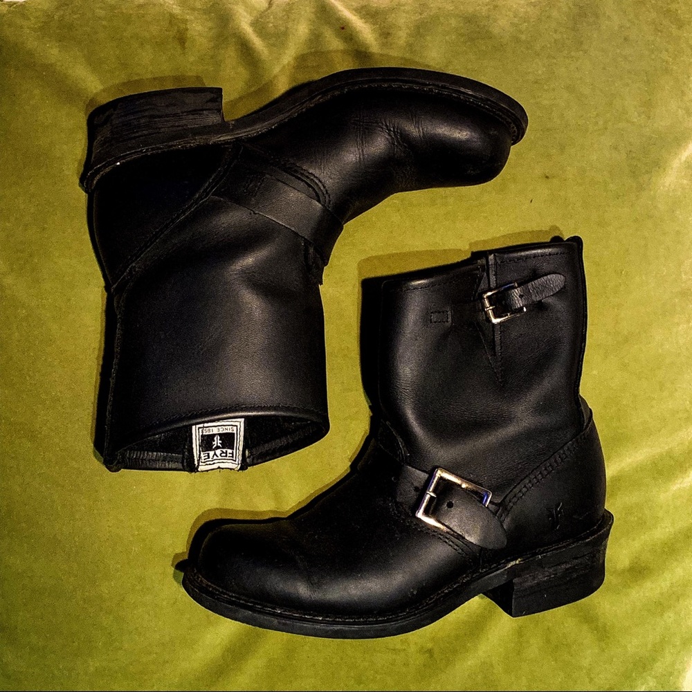 Frye Women’s Engineer Boot 8R- price negotiable